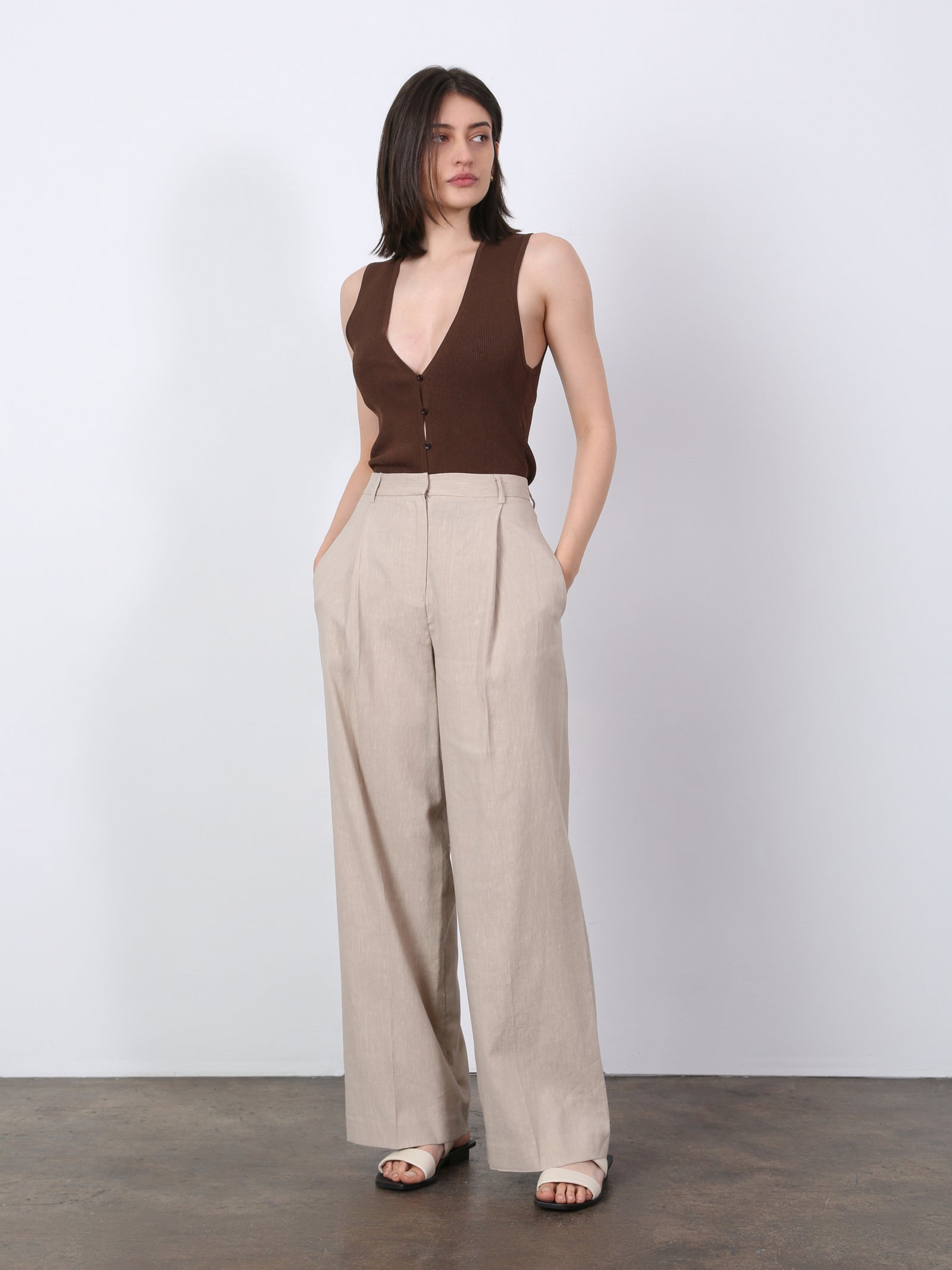 Linen Pleat Trouser