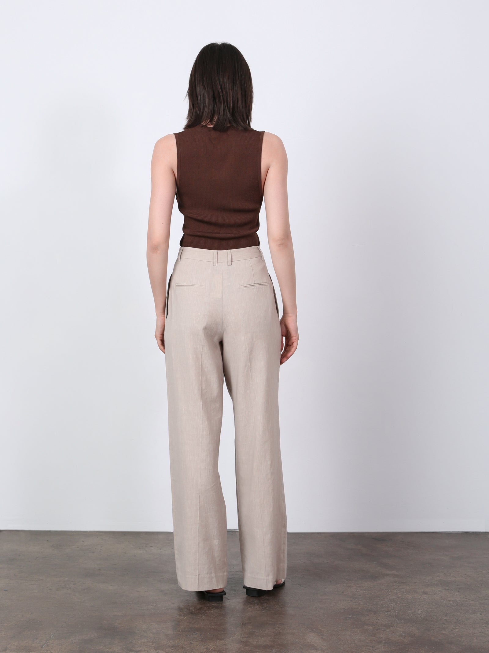 Linen Pleat Trouser